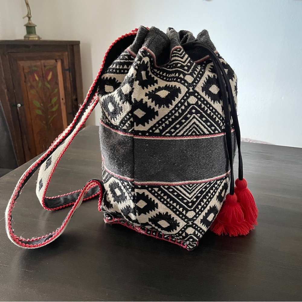 NWOT Boho Aztec Tassel Bucket Backpack